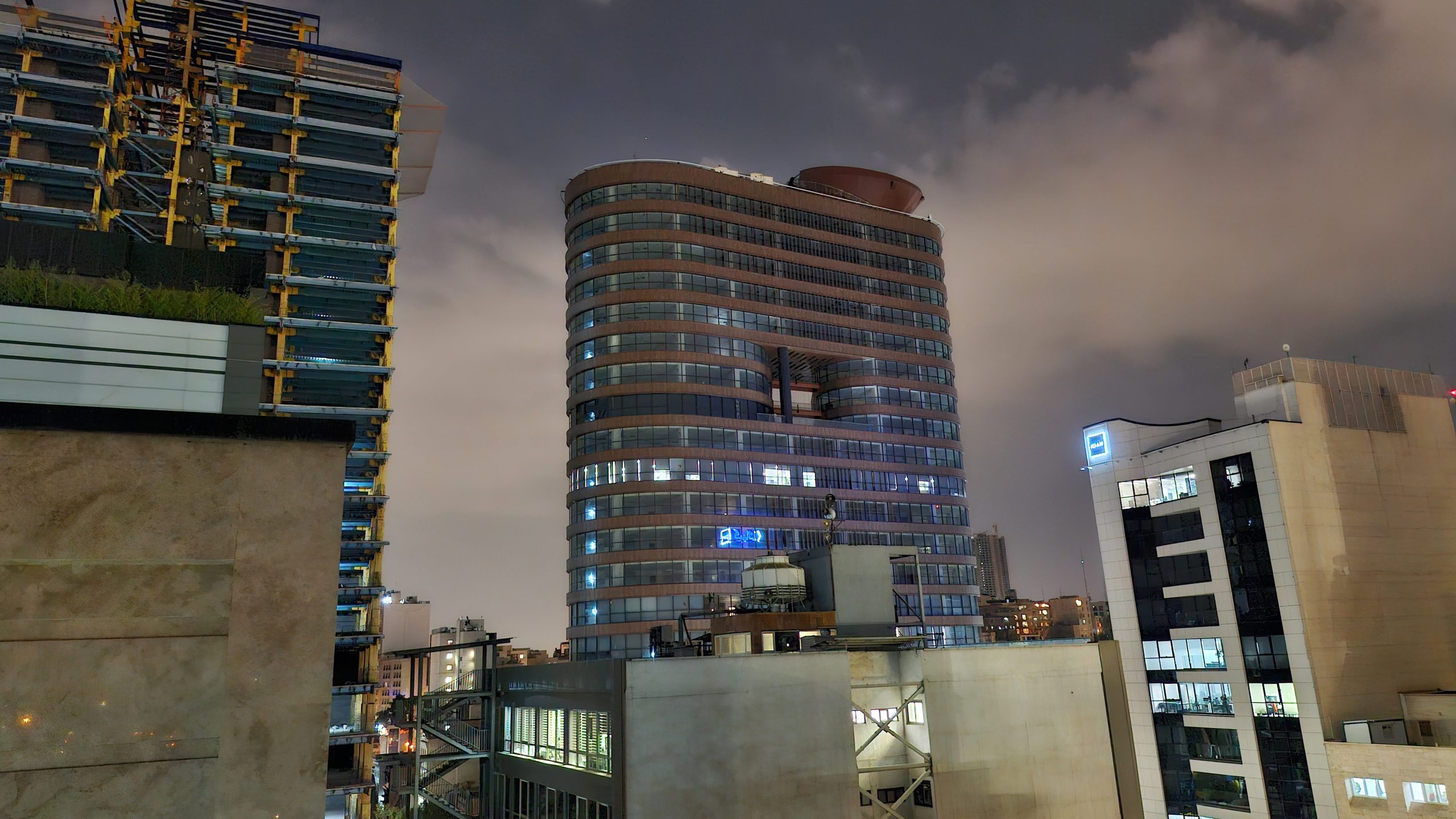 دوربین اصلی گوشی s23 Fe